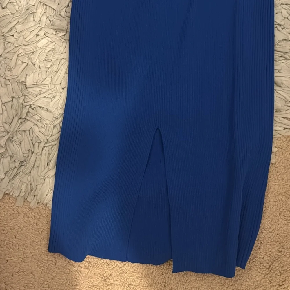 VICI | All That Class Ribbed One Shoulder Midi Dress - Picture 7 of 10